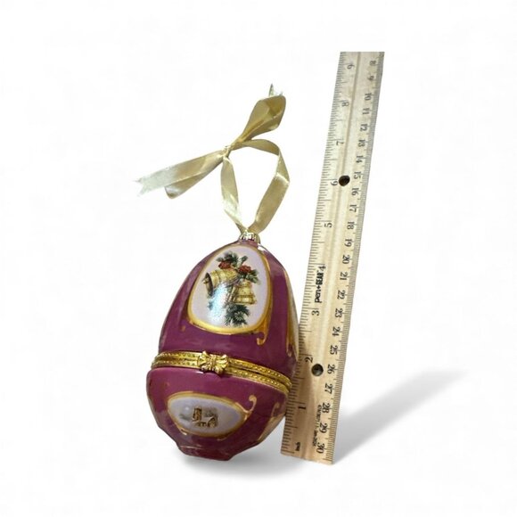 Mr. Christmas Musical Egg Ornament By Valerie Parr Hill - Picture 3 of 4